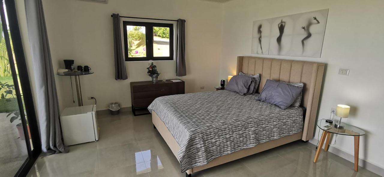 Ocean Breeze Cove - Luxury Retreat (Adults Only) Bed & Breakfast Pedasi Town Bagian luar foto